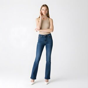 Women's Silver Suki Bootcut Blue Jeans
